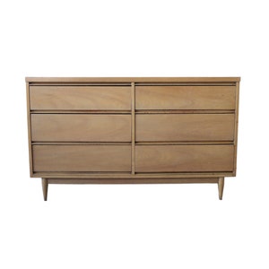 Vintage Mid Century Modern 6 Drawer Dresser - 52.25"