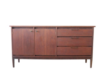 Vintage Mid Century Modern Credenza By Stanley - 60"