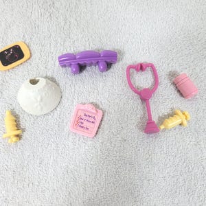 Littlest Pet Shop, LPS, Get Better Center, 8 Pieces, Toy Replacement Parts