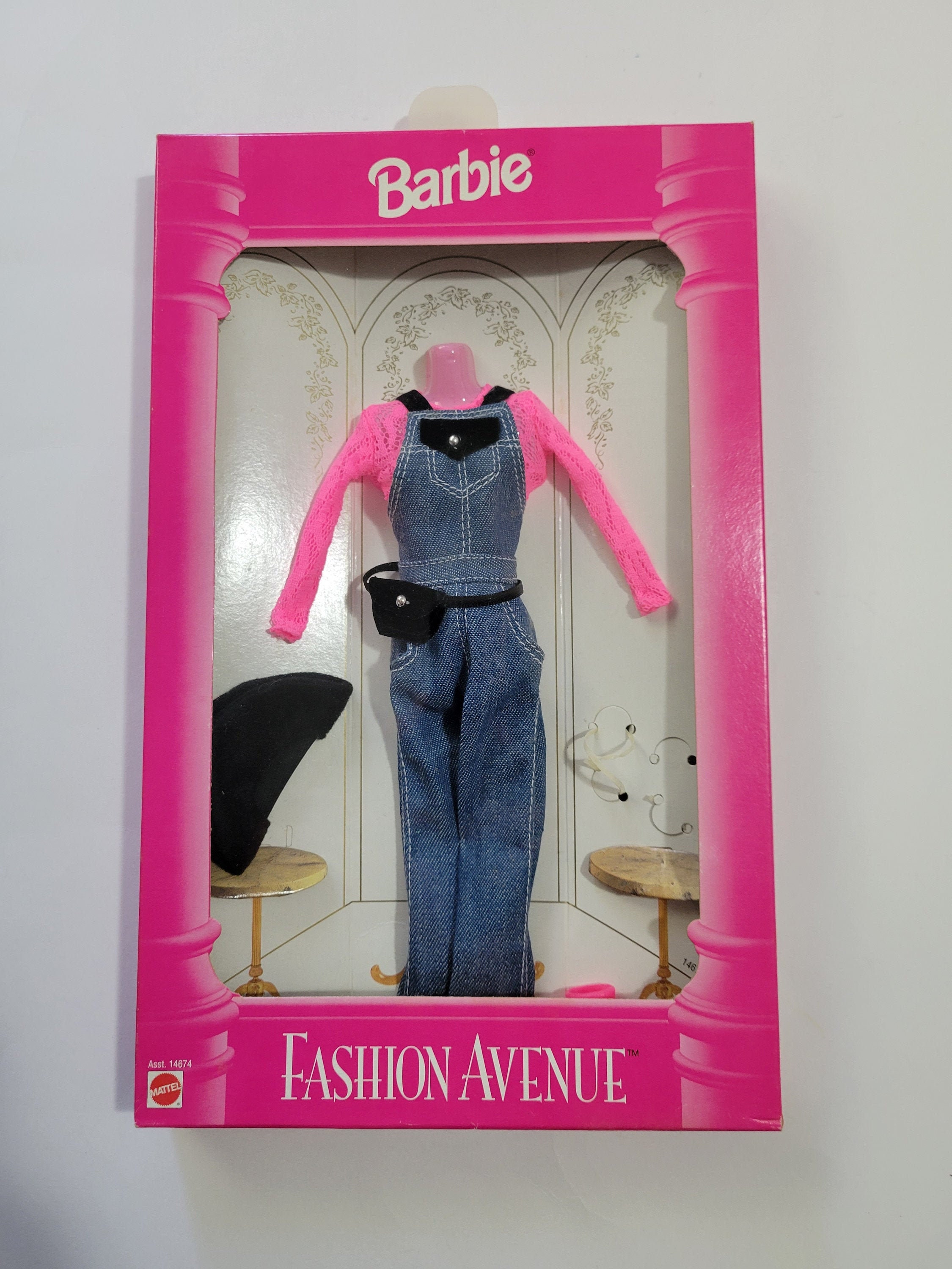 Vintage Barbie Doll Fashion Avenue - Boutique #14670 (1995