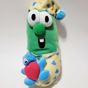 VeggieTales, Larry Cucumber Pajamas, Vintage Singing Plush Stuffed Toy, Fisher-Price, 2001, Sound & Light WORKING