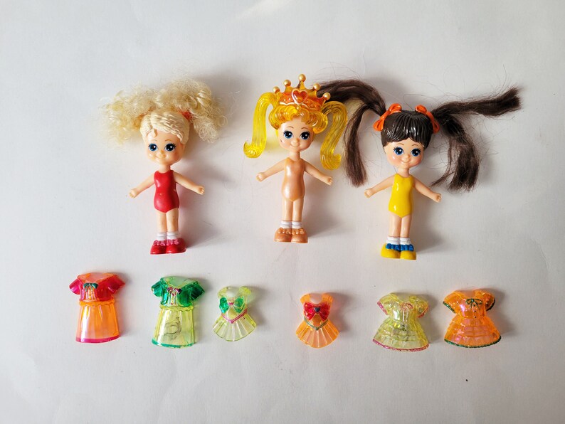 Vintage Chap Mei Snap on Clothes 3 Dolls 6 Dresses 3.5 Inches PLEASE
