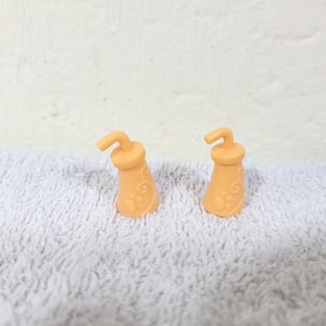 Littlest Pet Shop, LPS, 2 Water Bottles, Light Orange Toy Replacement Parts