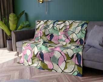 Abstract Scribble Pattern Crushed Velvet Blanket | Pastel Pink Teal Olive Swirl