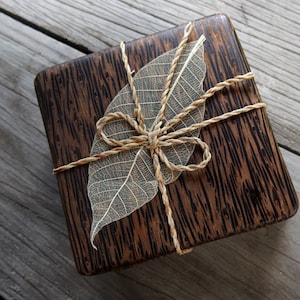 Set of 6 Pieces Square Palm Wood Coaster Unique Woodgrain Home Decor Kithchen Living Room Sturdy Lifetime Usage