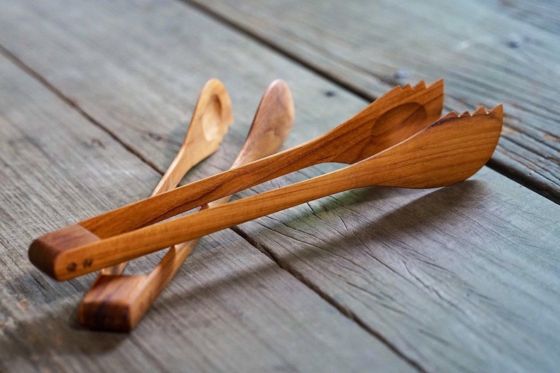 Nature Wooden Tongs, Teak Wood Kitchen Accessories Natural Cook Gift, Perfect Elegant Housewarming Gift, Cook Addict Gift,Wooden Salad Tongs