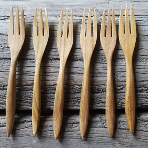 Wooden Fork, Small Wooden Fork, Small Forks, Reusable Forks, Dessert Wooden Fork, TEAK Wood Forks, Delicated Handcraft Party Small Size Fork