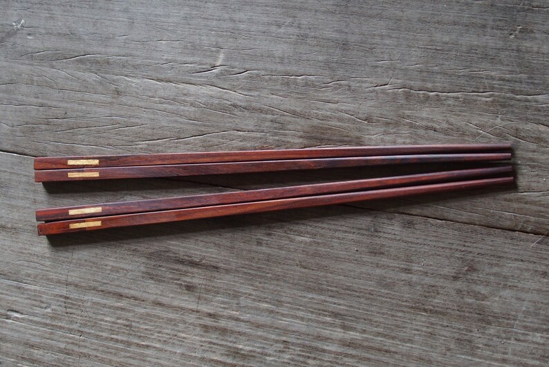 2 Pairs Wooden Chopstick Unique Design High Quality Handmade Wood Chopsticks Eco Friendly