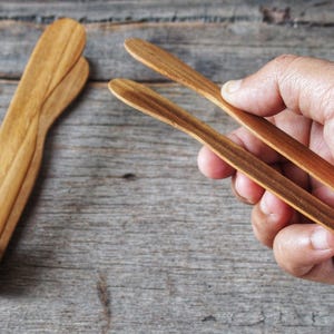 Mini Teak Wood Toaster Tongs, Small Wooden Tongs, Mini Wooden Tongs, Wooden Kithenware Salad Kitchen Cooking Serving Food
