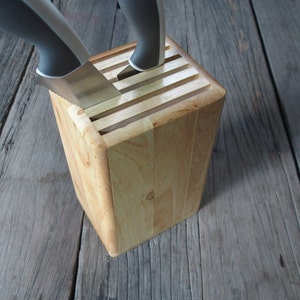 Sustainable Rubber Wood 6 Slot Knife Block Storage Holder Protectors Simple Style