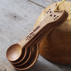 Wooden Measuring Spoons, Measuring Spoon Set, Measuring Cups, Teak Wood Cooking Accessories, Cat Design Wooden Utensil, Cat Kitty Lover Gift