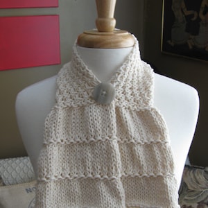 Buttoned Ruffle Ascot pattern--PDF