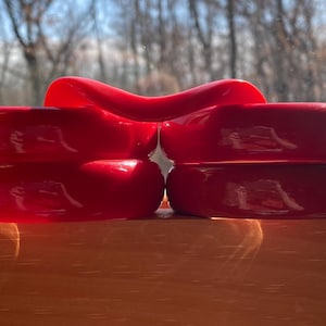 Vintage Super Bright Red Stack Set Of Carved Lucite Bangle Bracelet Lot!