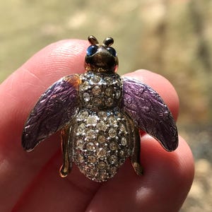 Vintage Carolee Signed Enamel Purple Lilac Spring Rhinestones Sparkly Dimensional Bee Bug Insect Pin Brooch Set Kitsch MCM!