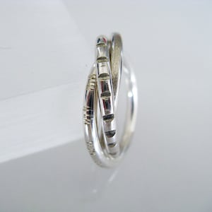 Unisex Rolling Ring. Russian Wedding Ring. Sterling Silver Interlocked Bands.
