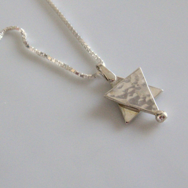 Star of David Charm Pendant. Unisexs Handmade Sterling Silver Cameo Charm - מגן דוד מכסף