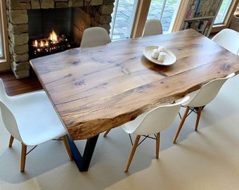 こーん ハンドメイド 無垢材　ダイニングテーブル 北欧デンマークスタイル X字型脚の3mオーク無垢材ダイニングテーブル - ハンドメイドのワイド