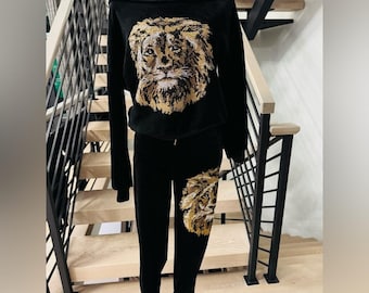 Black and Gold Velvet Lion Tracksuit Matching Set (Size S)