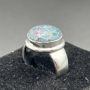 Beautiful  sterling silver ring with ruby+zoisite stone