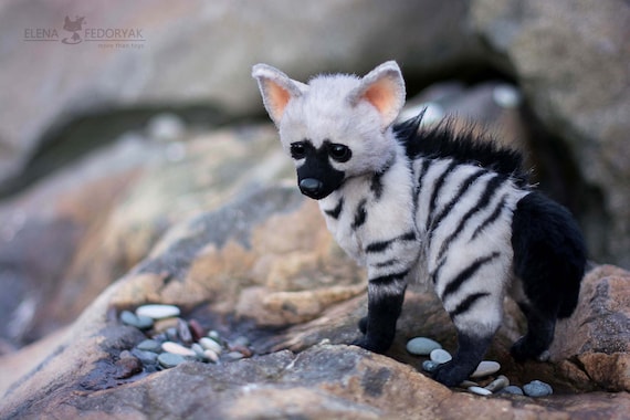 海外作家様作　アートドール　ハイエナの子供 ハイエナの子どもぬいぐるみ 羊毛フェルト 作家一点物 ハンドメイド