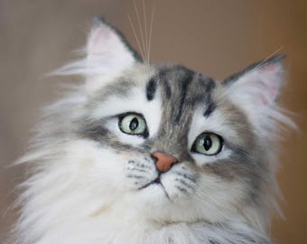 手作りノルウェージャンフォレストキャットのぬいぐるみ：リアルな