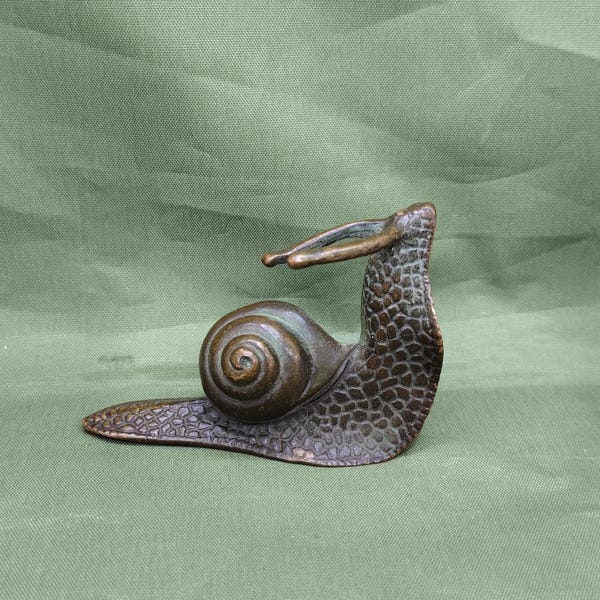 Handmade Bronze snail tea pet - headed turtle Figurine: Antique Style Sculpture