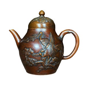 Estatua de tetera con grulla de bronce vintage, símbolo chino de la longevidad, ideal para los amantes del té.