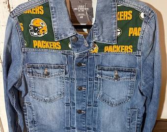 Green Bay Packers women’s denim jacket size medium