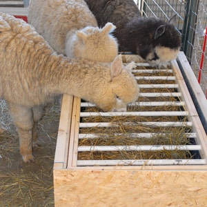 Alpaca livestock low waste feeder box plans tutorial image 3