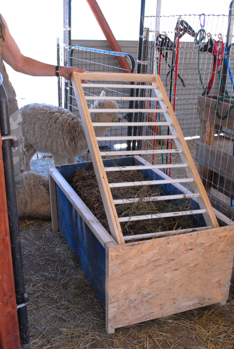 Alpaca livestock low waste feeder box plans tutorial image 2