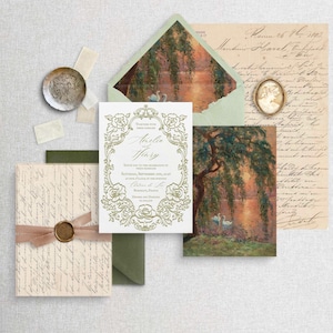 Könnte beinhalten: Eine elegante Hochzeitseinladungssuite mit einer zentralen Karte mit floralen Akzenten und den Namen "Amelia und Henry". Die Suite umfasst einen Umschlag mit einem Landschaftsgemälde, ein Vintage-Kamee und ein gebundenes Büchlein mit einem Wachssiegel.