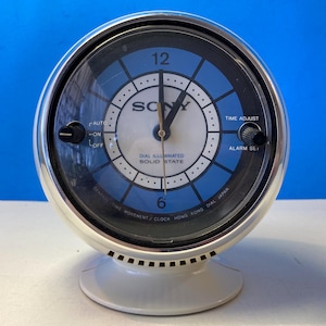 Reloj de esfera Sony Space Age con radio AM LEER