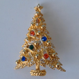Arthur Pepper Christmas Tree Brooch