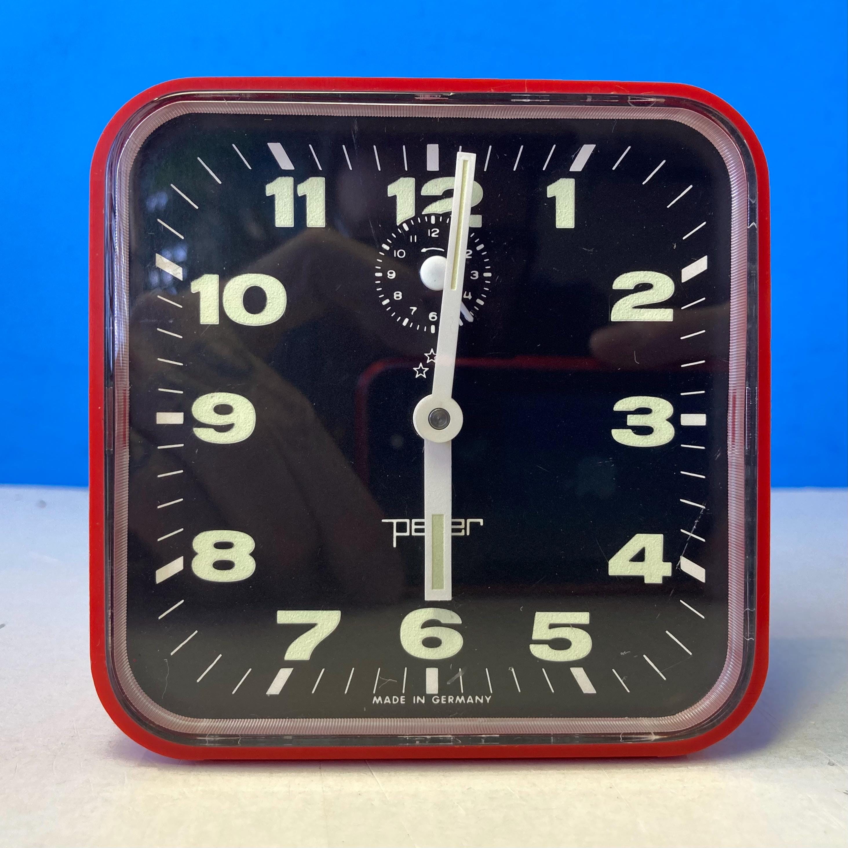 Peter alarm clock - Etsy 日本