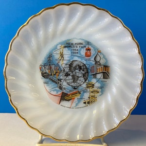 1964 New York World&#39;s Fair Souvenir Plate Anchor Hocking