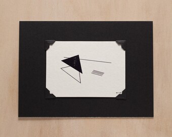 Lámina minimalista estampada con lámina metálica – Arte mural en papel de cáñamo repujado (A7) / Matcha Date