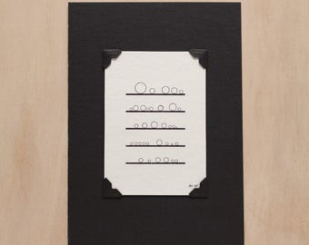 Lámina minimalista estampada con lámina metálica – Papel de cáñamo repujado para pared (A7) / Escaparate