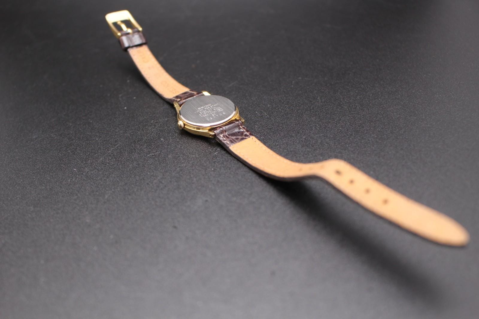 US Duty Paid Vintage 1992 [N MINT] Seiko 7N82-0101 Gold Tone Qz