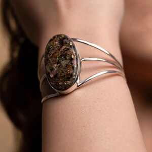 Women’s silver cuff bracelet with patterned Maligano Jasper