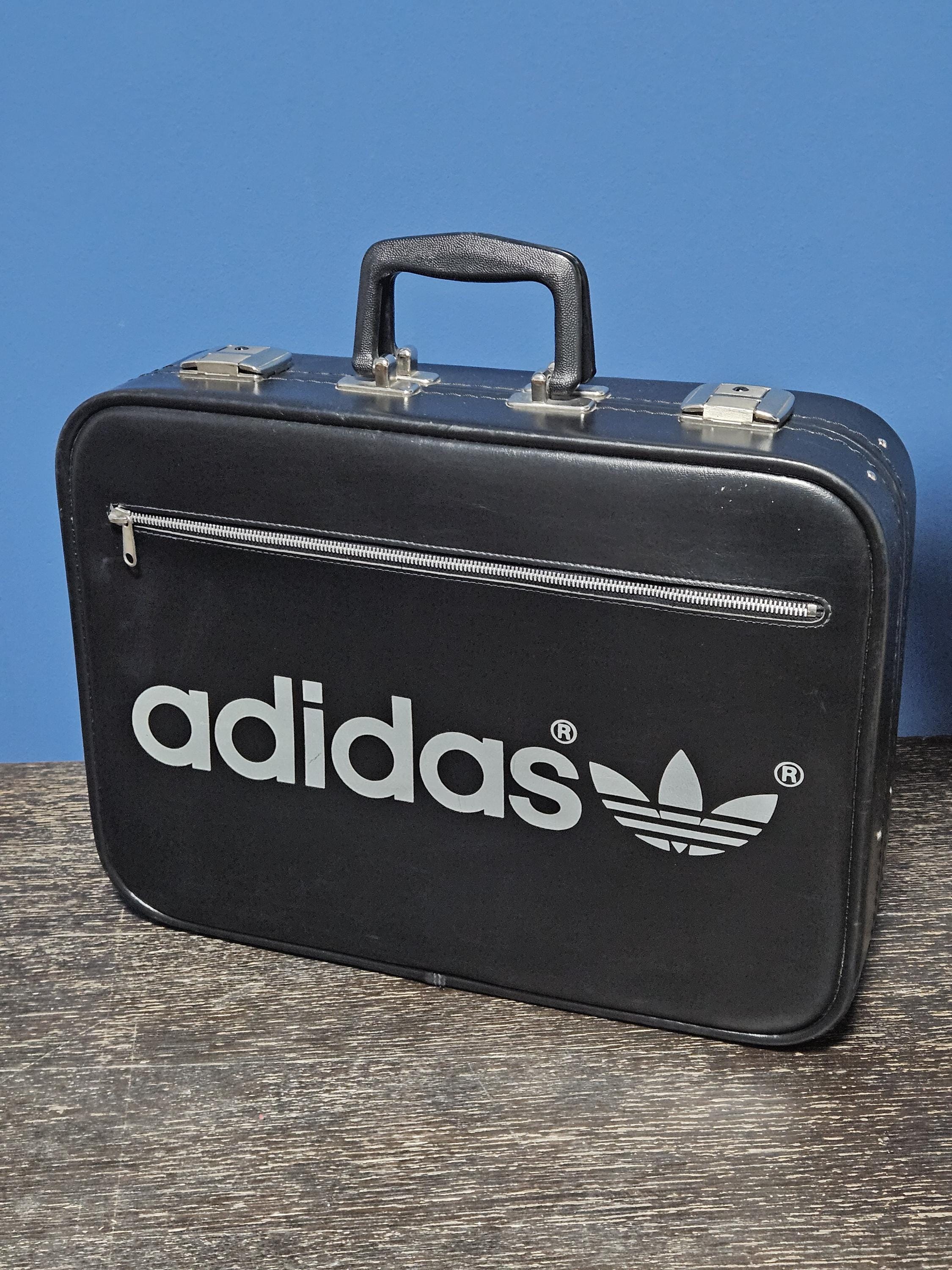Vintage adidas bag - Etsy 日本