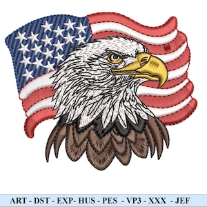 Puede incluir: Diseño bordado de un águila calva con pico amarillo y una bandera estadounidense ondeando. El águila tiene plumas blancas en la cabeza y plumas marrones y negras en el cuerpo. La bandera tiene rayas rojas y blancas y un campo azul con estrellas blancas.
