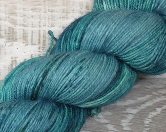 RTS Somnus Mythical Gods Collection Basic Sock Fingering Weight Sock Yarn Forest Green Semi Solid Tonal Speckle Superwash Merino Wool Nylon