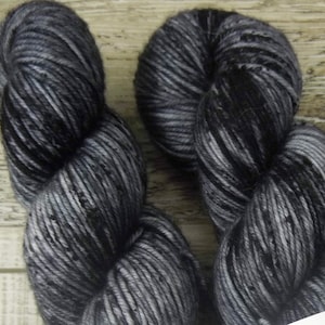 Wool Yarn Worsted Weight Tweed Yarn Lion Brand Fishermen's Wool Knit,  Crochet & Fiber Art Felt It, Dye It Water Resistant Yarn 