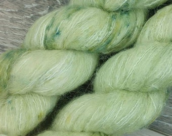 RTS Geb Nephelai Veil Heavy Lace Yarn Suri Alpaca Silk Halo Mythical Gods Collection Green Yarn Speckle Semi Solid Tonal