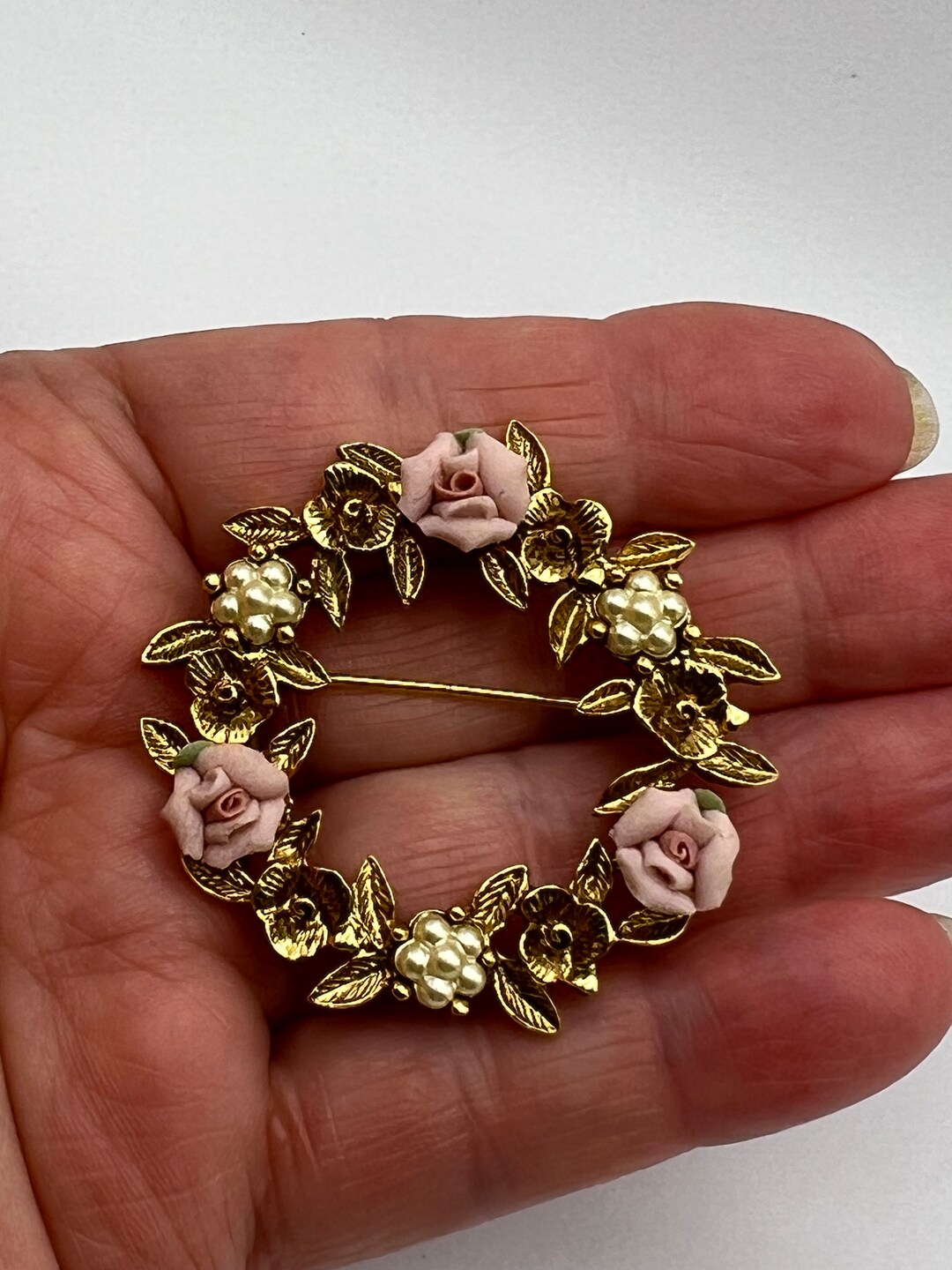 Single Rose Pin Vintage Pink Porcelain Rose Circle Pin - Etsy