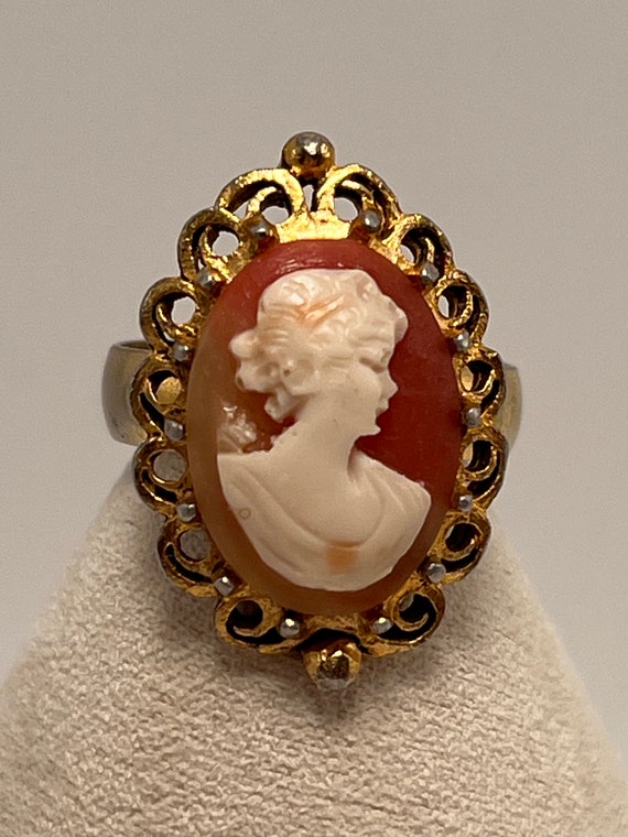 Cameo Ring Resin Cameo Ring - image 2