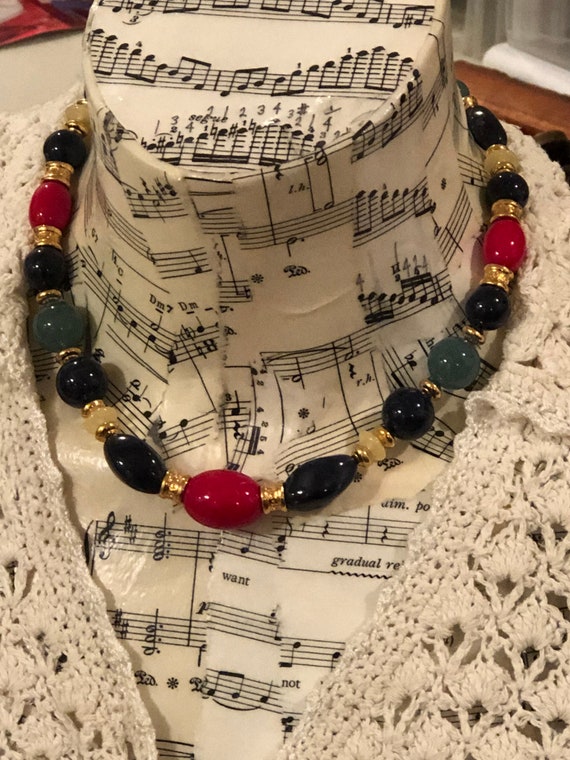 Liz Claiborne Beaded Necklace Red Blue Green Beade