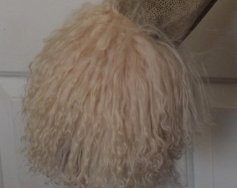 Cream Mongolian lamb fur Wrist cuffs