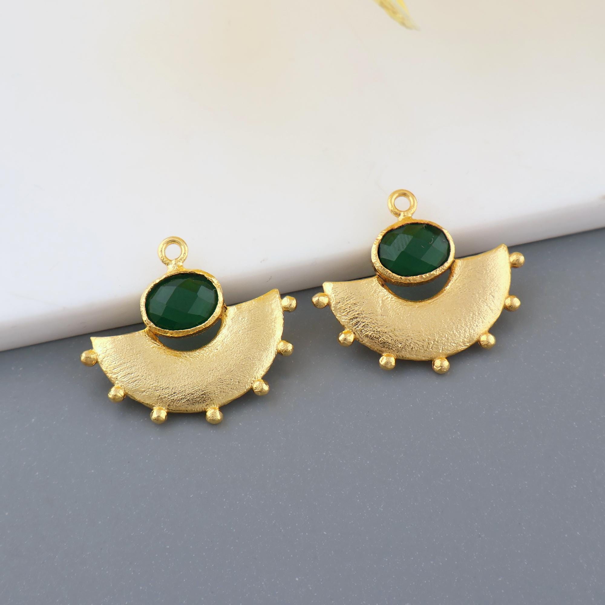 Emerald Quartz, Chalcedony Earring Pair Oval Stone Connector Gold Plated Charm Charm