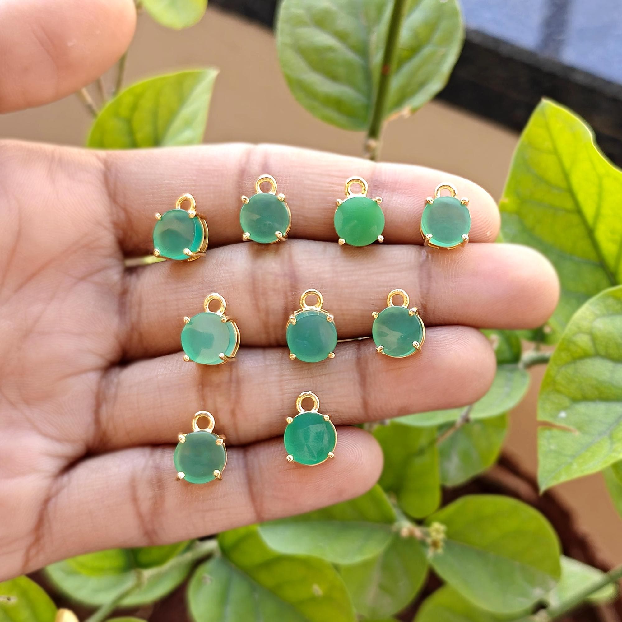 Natural Green Onyx Round Gemstone Connector Pendant Prong Set Gold Plated Jewelry Making Supply